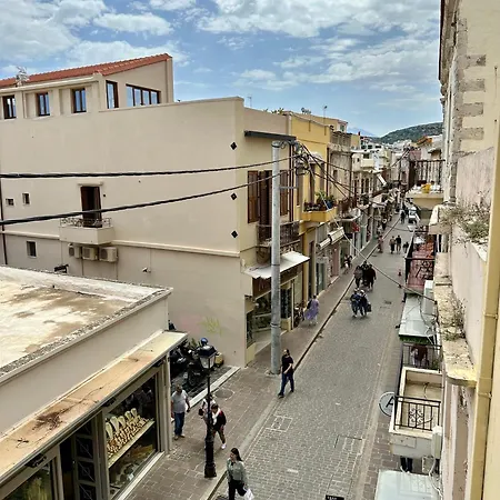 Quaint Coastal Lofts * 罗希姆诺