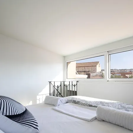 Quaint Coastal Lofts 公寓 罗希姆诺