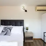 Quaint Coastal Lofts *