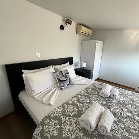 Quaint Coastal Lofts *
