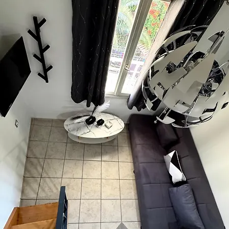 Quaint Coastal Lofts Apartament *