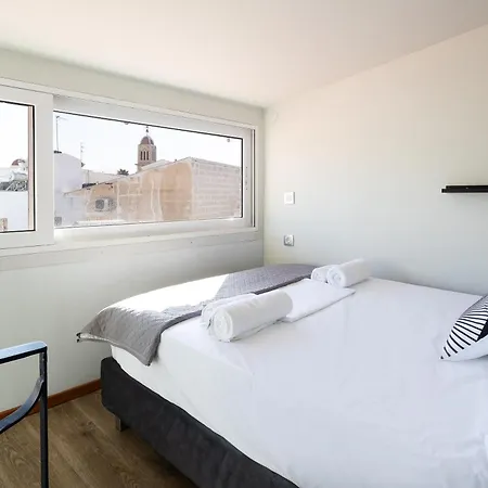 דירה Quaint Coastal Lofts