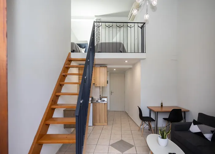 Quaint Coastal Lofts *